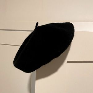 Black beret hat